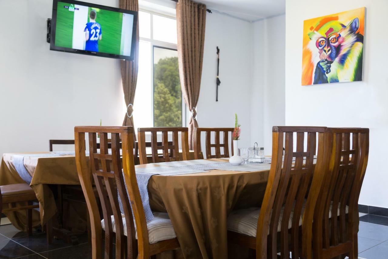 Two Mountains Lodge 아루샤 외부 사진